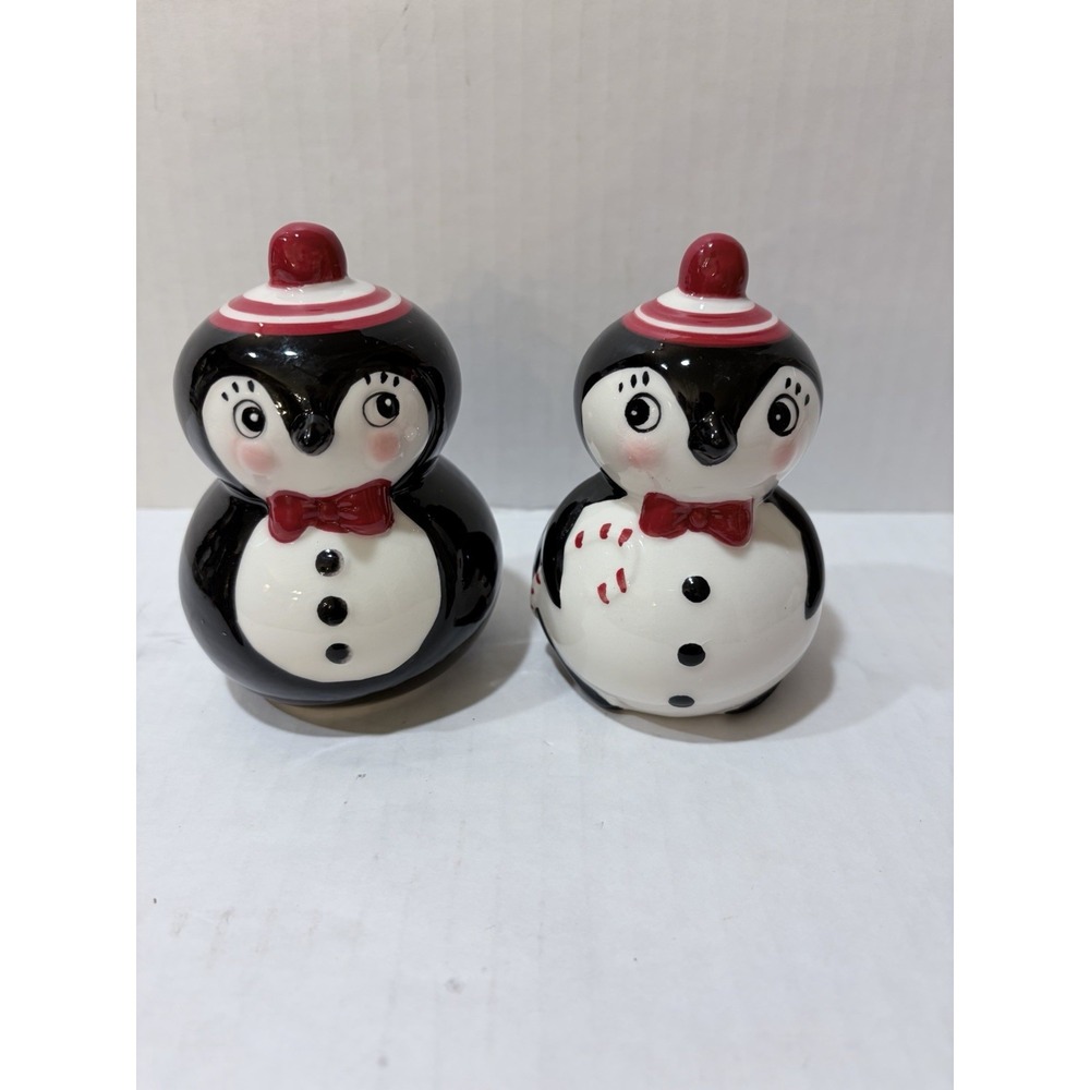 Johanna Parker Carnival Cottage Christmas Penguin Salt & Pepper Shaker Set